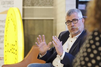 Exclusiva: El Presidente de EFE Desafía a la IA: «Las Agencias Son Irremplazables»