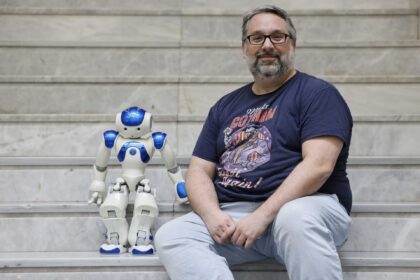 Expertos: La IA amenaza tu trabajo, a menos que seas mecánico