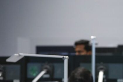 CNI y Generación Z: Atracción de perfiles universitarios, transparencia y retos tecnológicos en el relevo generacional