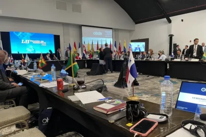 La Inteligencia Artificial competirá por la energía con sectores clave en Latinoamérica para 2035, advierte Olade