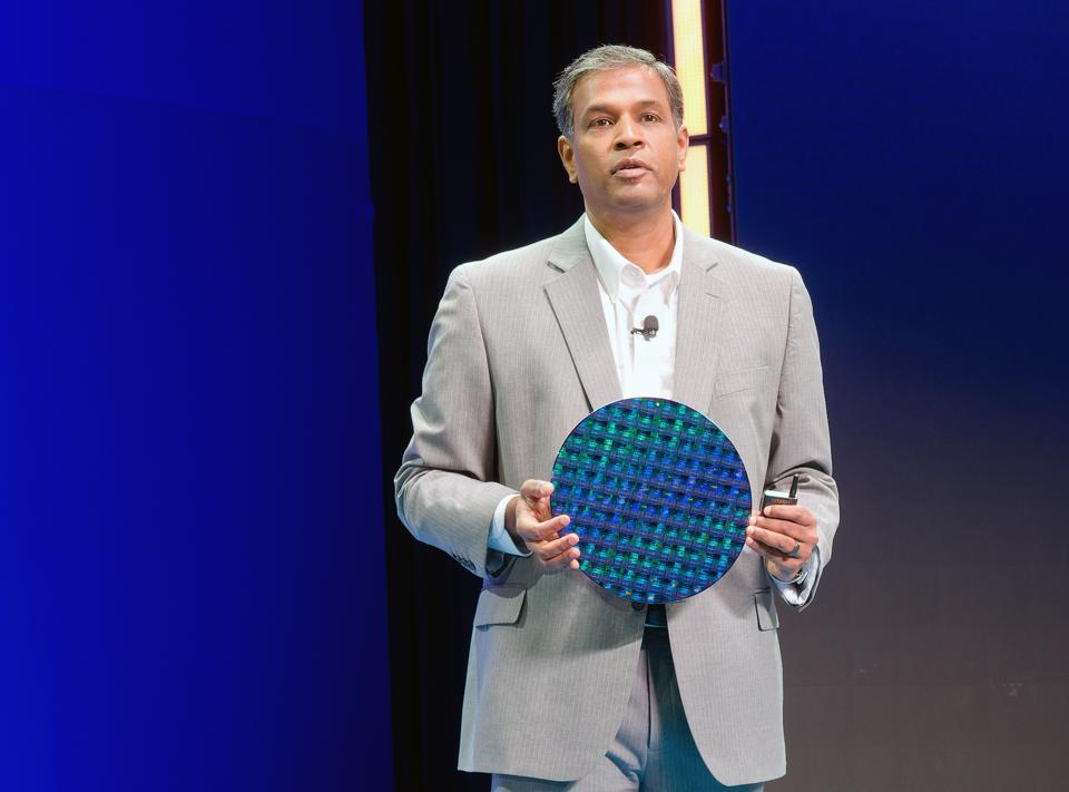 Intel Foundry Direct Connect 2025: Revelaciones Clave que Redefinen el Futuro de los Semiconductores