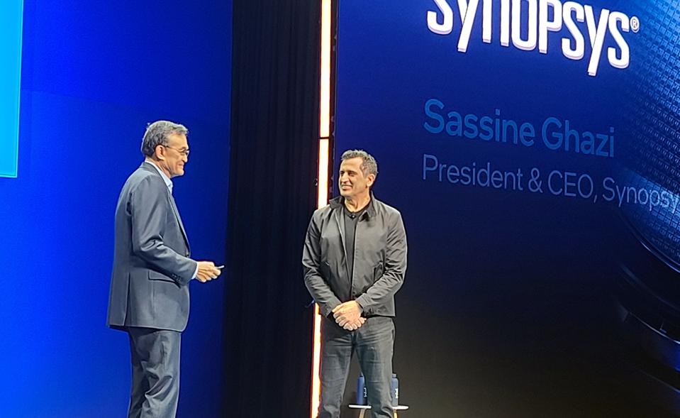 Intel Foundry Direct Connect 2025: Revelaciones Clave que Redefinen el Futuro de los Semiconductores